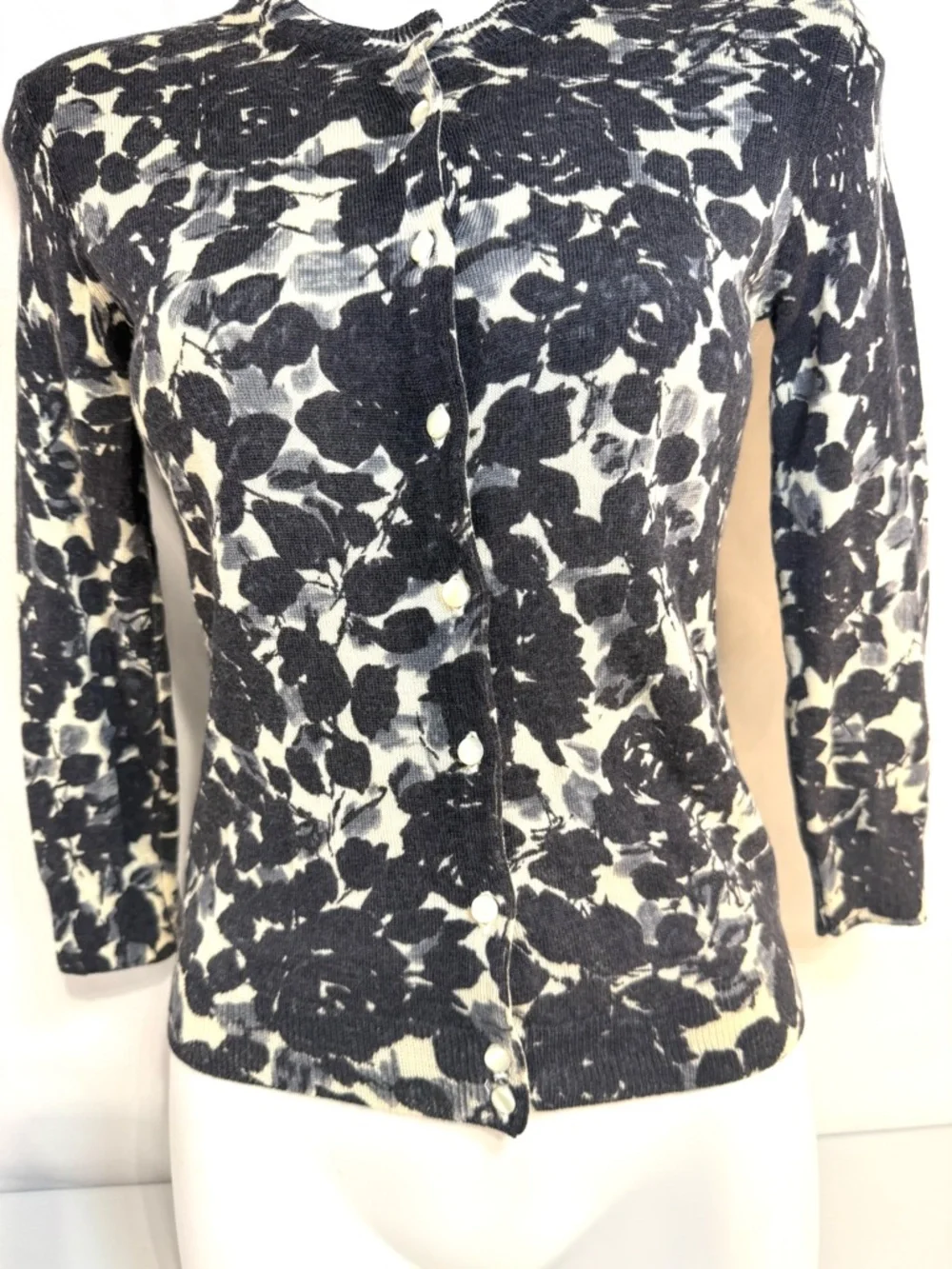 J.Crew‎ Black Cream Floral Wool Cardigan Sweater XS Fitted Button Front